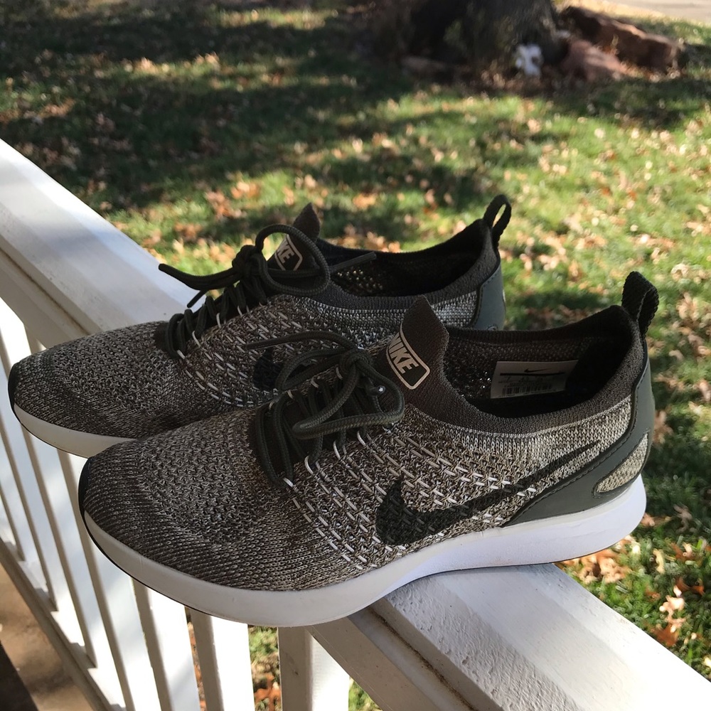 Women’s size 7 Nike shoes